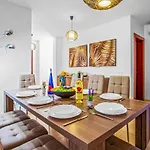 Esmeralda * Playa Blanca (Lanzarote)